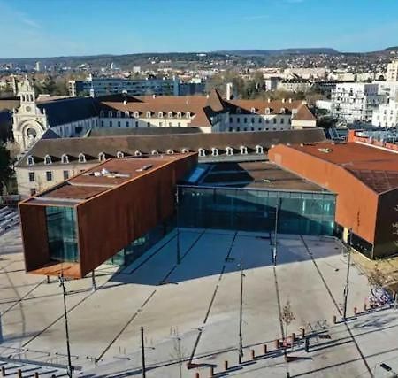 Deux Beaux Appartements En Plein Coeur De Dijon Eksteriør billede